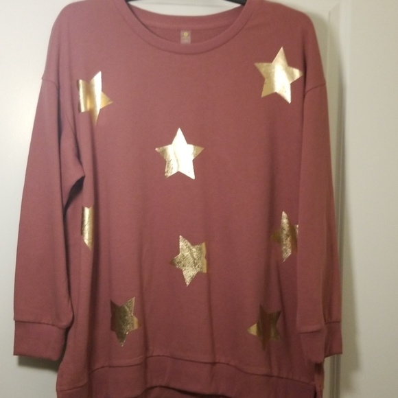 🍃🌺BUYONEGETONE $5 Sweatshirts Metallic Stars🌺🍃 - Picture 4 of 8